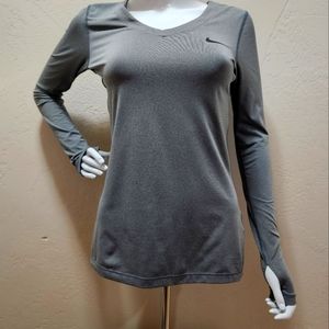 Women's Nike long sleeve shirt